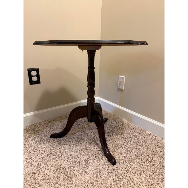 1970s Vintage Mahogany Pie-Crust Tilt-Top Candlestand Table For Sale - Image 5 of 5