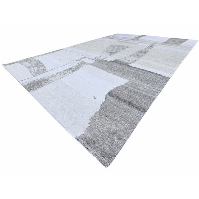 Restoration Hardware Rh Nihal Wool Rug – 10' × 14' Multi Grey | 100% Hand-Spun Wool | Hand-Knotted | Abstract Geometric Design | Made in Nepal For Sale - Image 4 of 18