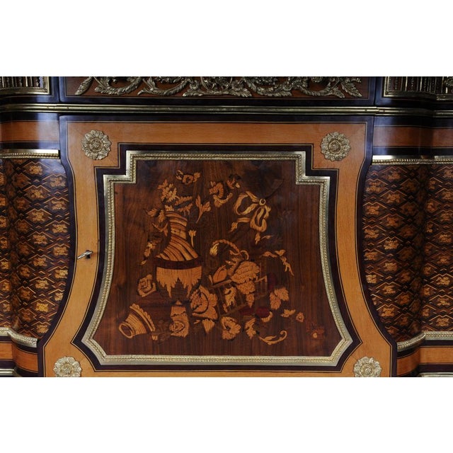 20th Century Louis XVI Style Commode in Style of Jean Henri Riesener For Sale - Image 5 of 18