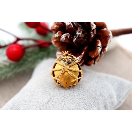 Ladybug Shaped Gold Brooch For Sale - Image 6 of 8