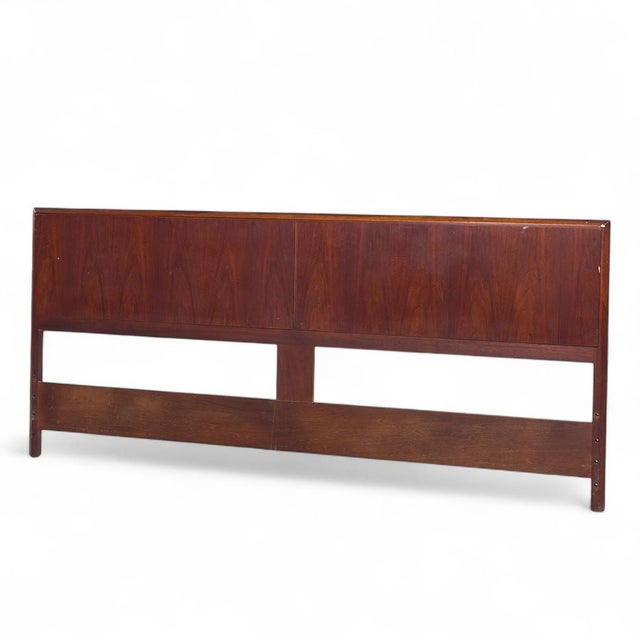 Mid-Century Modern Jack Cartwright for Founders Mid Century Walnut King Headboard For Sale - Image 3 of 5