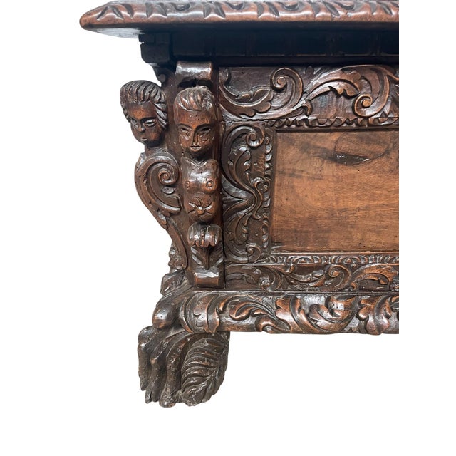 Italian Renaissance Cassone in Walnut, 1600s For Sale - Image 3 of 9
