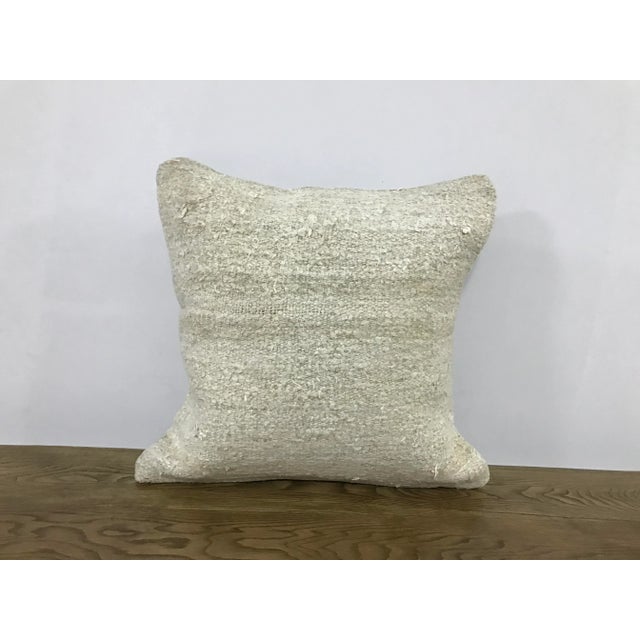 Vintage Turkish White Organic Hemp Handmade Kilim Pillow For Sale In Phoenix - Image 6 of 6