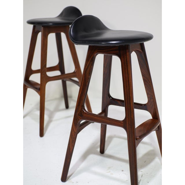 OD61 Bar Stools by Erik Buch for Oddense Maskinsnedkeri, 1960s, Set of 2 For Sale - Image 9 of 15