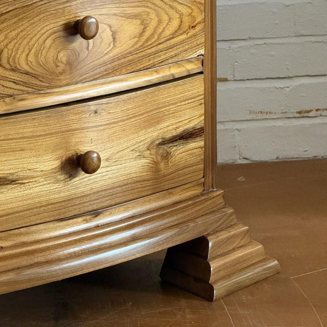 This brilliant set of mid-century drawers with stacked feet is made of Indian Rosewood (also know as Sheehsam wood)...