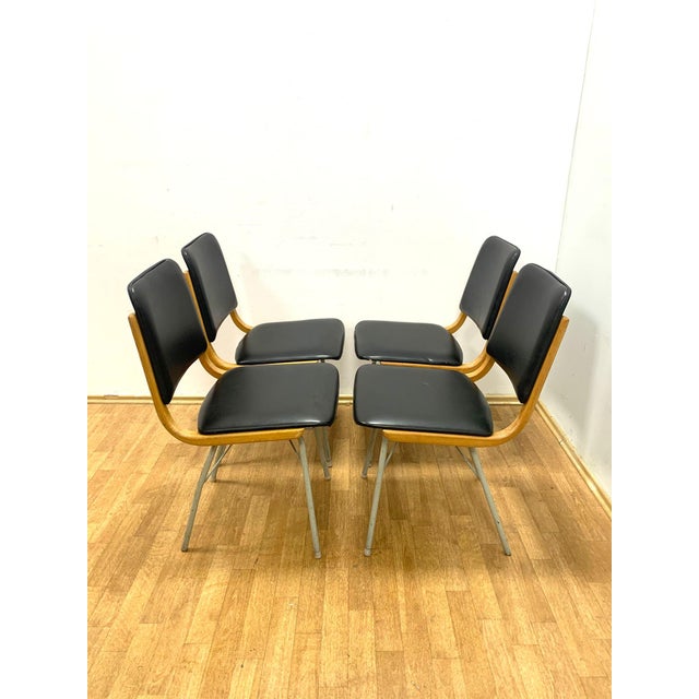 1960s Mid-Century Modern Dining Chairs by Miroslav Navrátil for Ton, 1960s, Set of 4 For Sale - Image 5 of 9