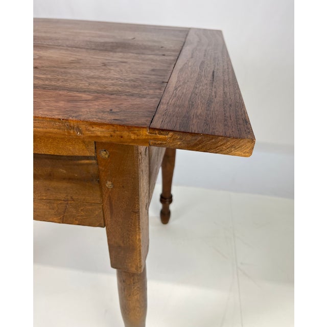 Early 19th Century 19th Century Southern Federal Inlaid Walnut & Yellow Pine Tavern Table For Sale - Image 5 of 17