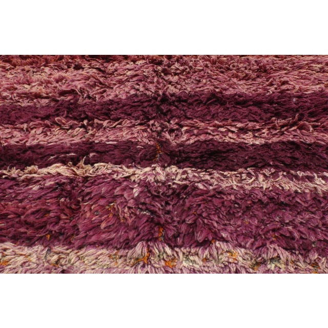 Berber Tribes of Morocco Vintage Beni Mrirt Moroccan Rug - 05'09 X08'03 For Sale - Image 4 of 4