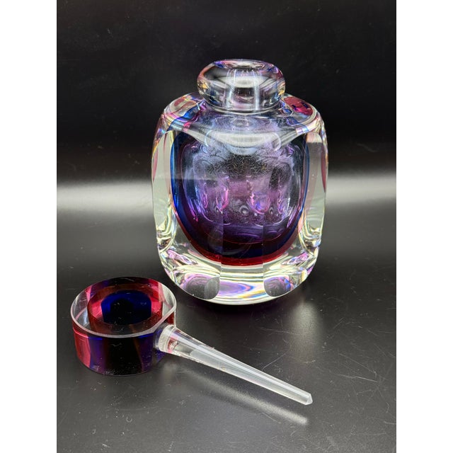 Purple Mid 20th Century Murano-Style Multicolor Faceted Art Glass Perfume Bottle With Stopper For Sale - Image 8 of 12