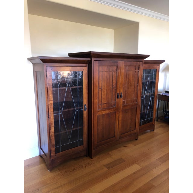 Drexel Heritage Drexel American Review Entertainment & 2 Display Cabinets, 3 Pieces For Sale - Image 4 of 5