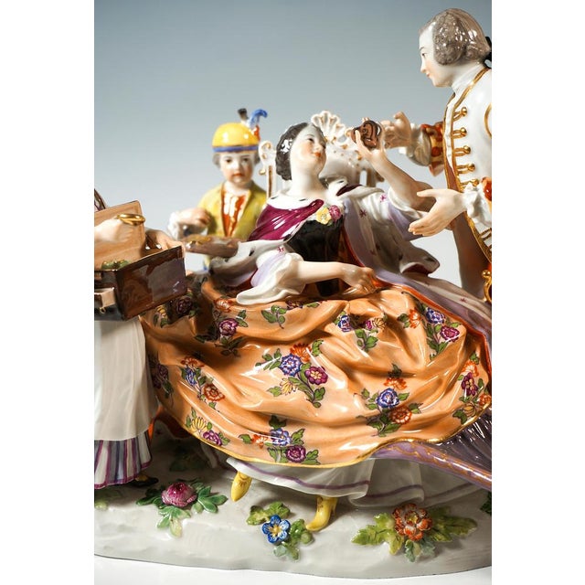 Crinoline Group the Heart Box attributed to J.J. Kaendler for Meissen, Germany, 1850 For Sale - Image 6 of 9