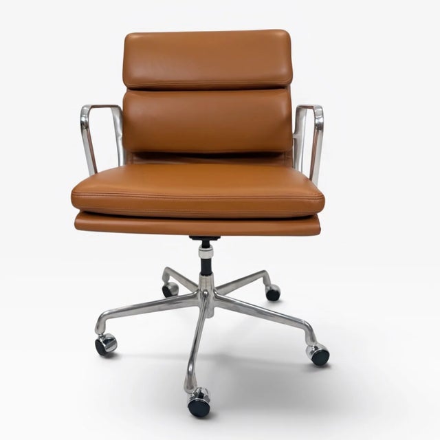 Mid-Century Modern Eames for Herman Miller Soft Pad Management Chair - Cognac Brown Leather For Sale - Image 3 of 10