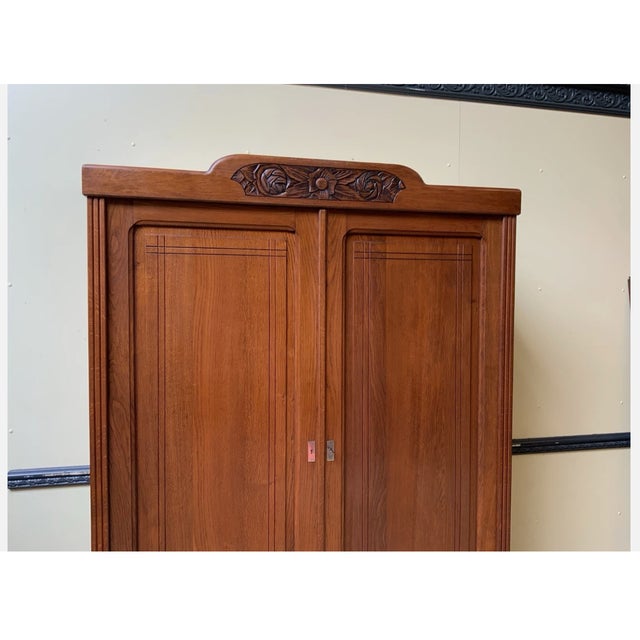 Wood Vintage Art Deco Wardrobe in Oak, 1930 For Sale - Image 7 of 9