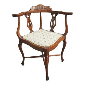 Victorian Carved Walnut Upholstered Seat Corner Chair