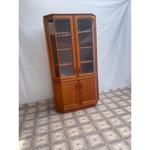 Danish Illuminated Teak Display Cabinet For Sale - Image 11 of 18