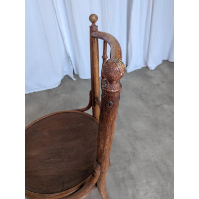 Mid-Century Modern Vintage Carved Bentwood Dining Chair in the style of Thonet Style, 1960s For Sale - Image 3 of 18