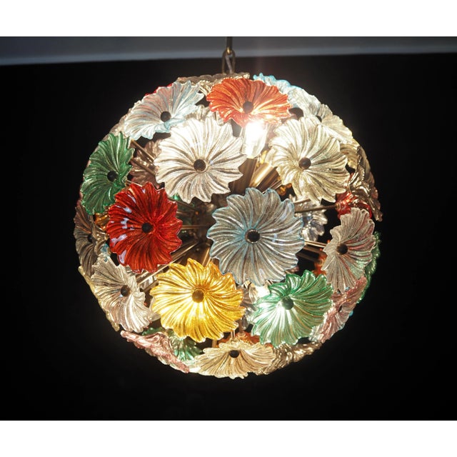 Sputnik Murano Multicolored Chandelier 51 Daisy Multicolored Glasses For Sale In Los Angeles - Image 6 of 7