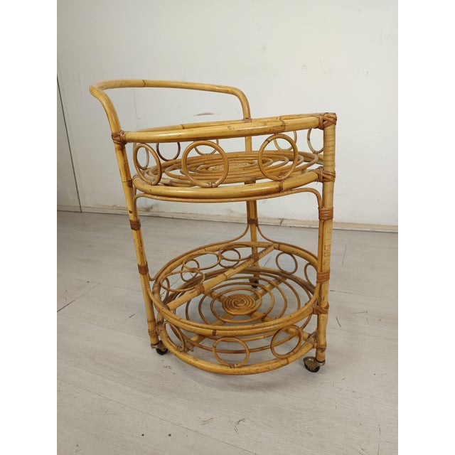 Vintage Rattan Serving Bar Cart, 1960s, in Good conditions. Designed 1960 to 1969