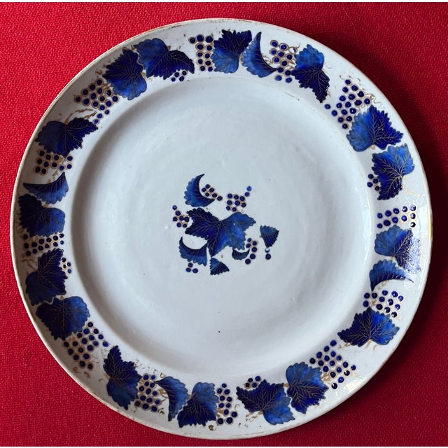 Antique Early 19th Century Chinese Export Blue and White Porcelain Dinner Plates With Grape Leaf Border - Set of 6 For Sale - Image 12 of 17