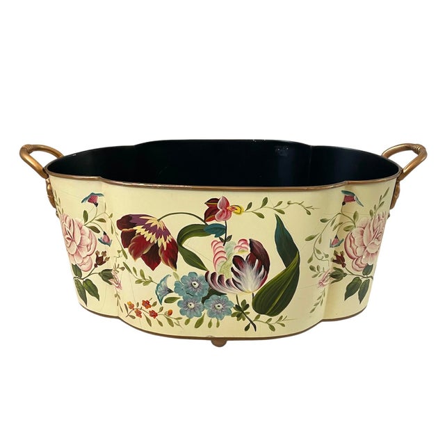 Traditional Williamsburg Collection Quatrefoil Floral Oval Tole Planter Cachepot. 20” For Sale - Image 3 of 10