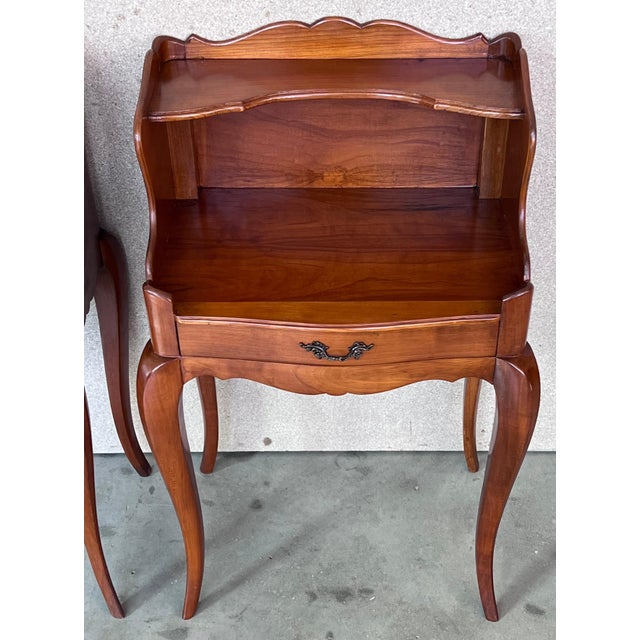 Early 20th Century Early 20th Century Pair of French Nightstands Tables with Drawer and Open Shelf For Sale - Image 5 of 18