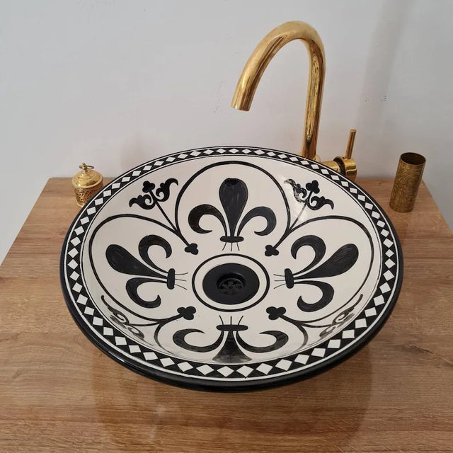 Black and White Mid-Century Bathroom Sink, a perfect combination of timeless elegance and modern aesthetics. This...