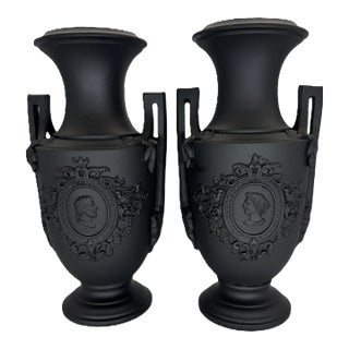Pair of Bernard Bloch Black Matte Neoclassical Pottery Urns – Austria, Early 20th Century For Sale