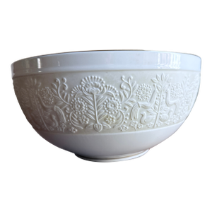 Mid-20th Century Noritake Japanese White Folk Art Serving Bowl