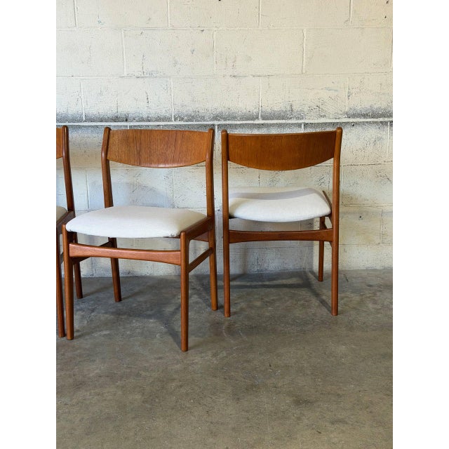 Dux Teak Dining Chairs Set of 4 With Light Upholstery Danish Mid-Century Modern 1960s For Sale - Image 11 of 11