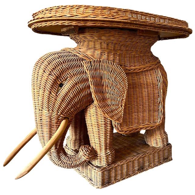 1980s Vintage Woven Wicker Elephant Tray Side Drinks Table With Wood Tusks, Tropical Regency Style For Sale - Image 5 of 13