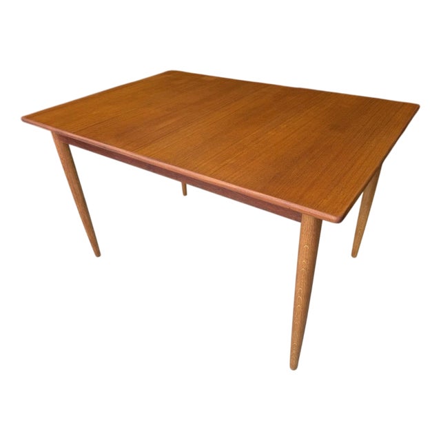 Mid-Century Modern Danish Extendable Teak Dining Table For Sale
