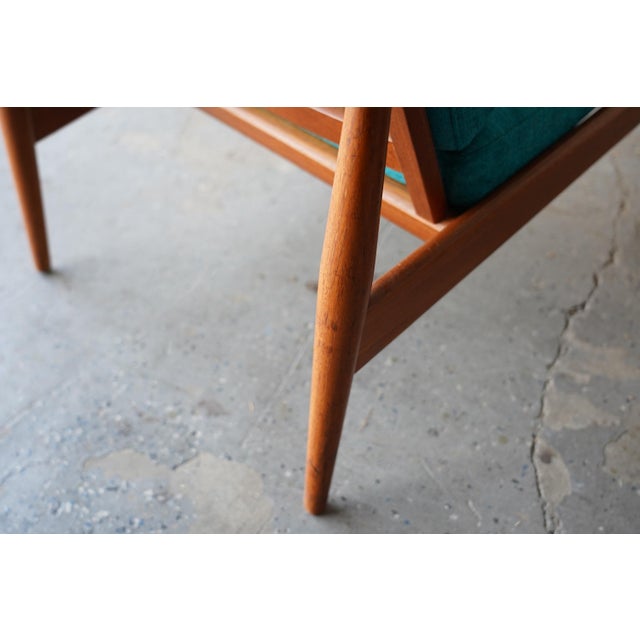 1950s Pair of ‘Paper Knife’ Model 121 Lounge Chairs by Kai Kristiansen for Magnus Olesen, Denmark, For Sale In Las Vegas - Image 6 of 13