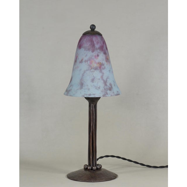 Art Deco French Art Deco Table Lamp by Daum & Vasseur - Wrought Iron 1920s France For Sale - Image 3 of 13