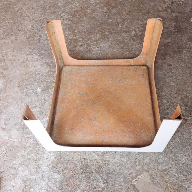 Vintage Space Age French Fiberglass Coffee Table, 1960s For Sale - Image 14 of 15