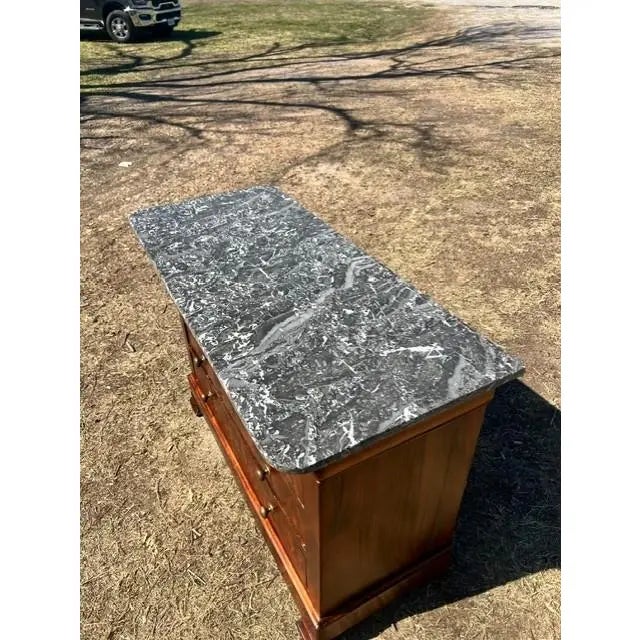 19th Century Louis Philippe Flam Mahogany Marble Top Chest of Drawer / Commodes For Sale - Image 10 of 18