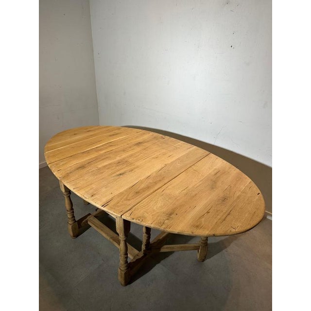 Vintage Extendable Drop-Leaf Dining Table in Oak For Sale - Image 5 of 6