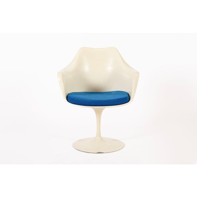 Original Fiberglass Tulip Arm Chair by Eero Saarinen for Knoll 1970s For Sale - Image 11 of 15