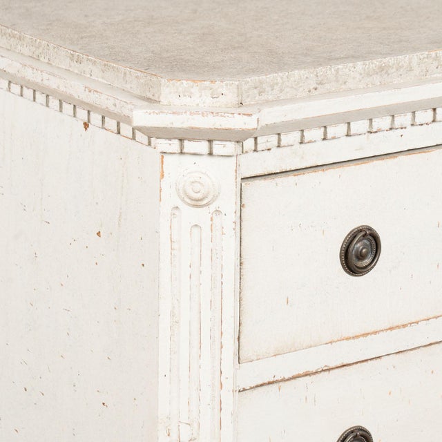 Early 19th Century Swedish Gustavian Chest of Three Drawers For Sale - Image 10 of 15