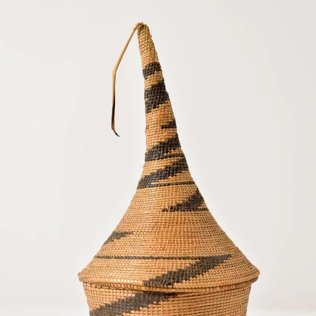 Early 20th Century Tutsi Basket with Lid Rwanda For Sale - Image 4 of 7