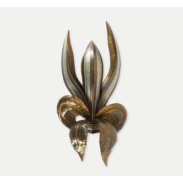 Brutalist Wall Lamp of a Stylized Flower attributed to Richard and Isabelle Faure, 1970s For Sale - Image 11 of 11