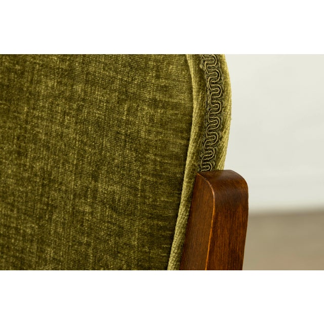 Sourced in Provence, France, this set of six French Art Deco dining chairs dates to the 1930s. The chairs feature...