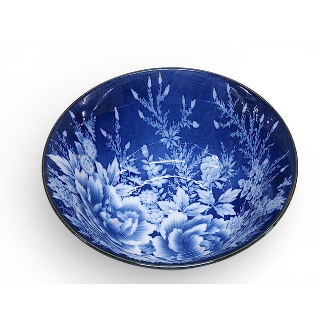 Vintage Blue & White Floral Asian Rice / Noodle Bowl Mino Ware Nishido Kiln, 1950s For Sale - Image 4 of 6