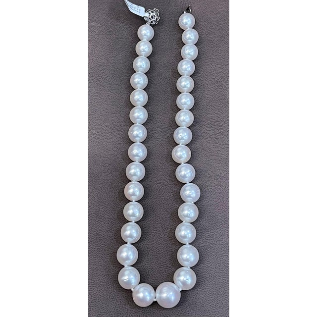 Metal White South Sea Pearls Long Strand Necklace 14 Karat Gold Clasp For Sale - Image 7 of 18