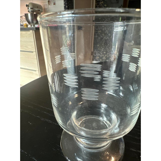 Mid-Century Modern Vintage Etched Glass Tumblers Footed Glassware - Set of 6 For Sale - Image 3 of 4