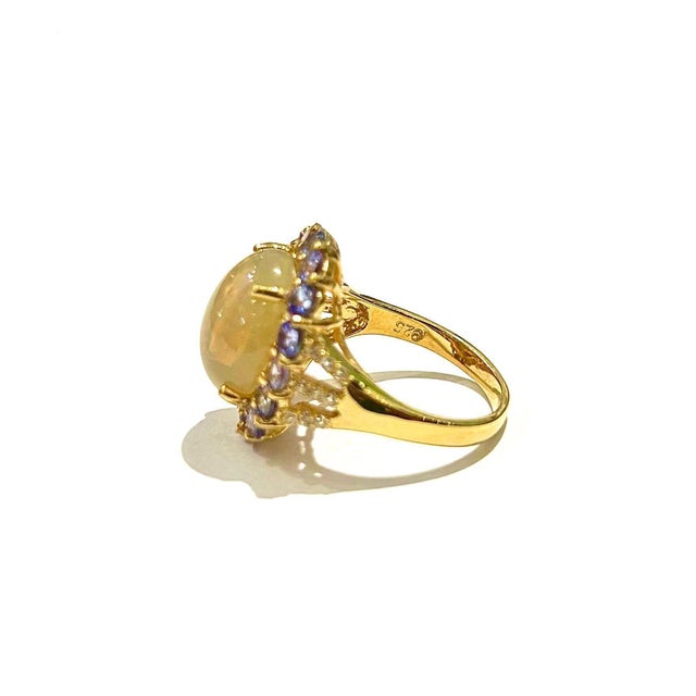 Bochic “Capri” Vintage Honey Opal & Tanzanite Ring — 18K Gold & Silver For Sale - Image 9 of 11