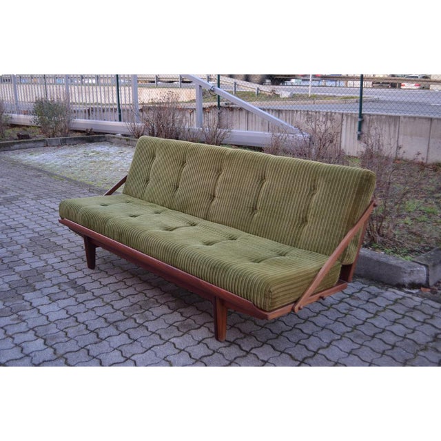 Daybed Model 981 Diva Sofa in Teak and Green Fabric by Poul M Volther for Frem Røjle, 1960s For Sale - Image 11 of 18