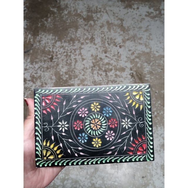 Stone 1970s Artisan Inlay Carved Marble Hinged Trinket Box Made in Mexico For Sale - Image 7 of 7