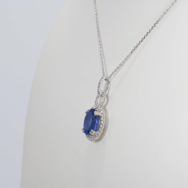 2020s 3.2Ct Tanzanite Pendant With Natural Diamond Accents in Solid 14k Gold, 10x8mm For Sale - Image 5 of 7