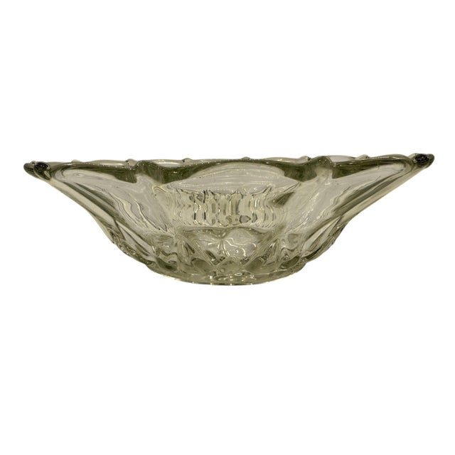 Farmhouse Clear Pressed Glass Diamond Pattern This bowl has scalloped edges. There is a central starburst pattern on the...