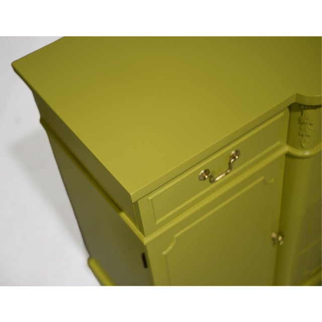 Vintage Georgian-Style Breakfront Sideboard by Metz Furniture in Green - Newly Painted For Sale - Image 9 of 15